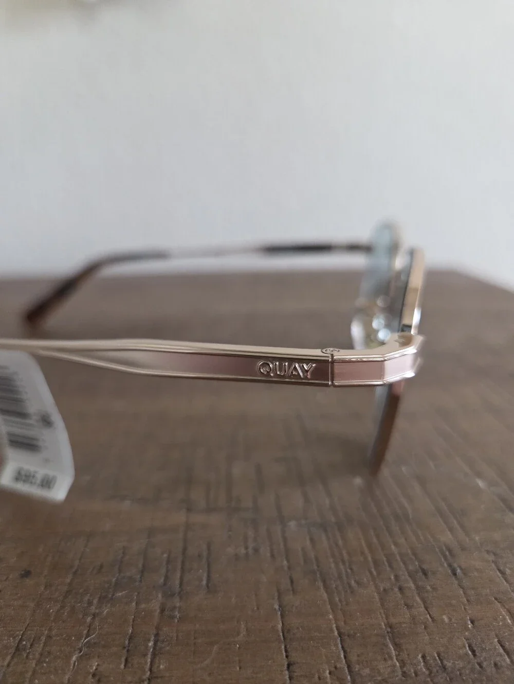 Quay Born Ready Sunglasses NWT $95 Unisex Gold Frame / Aqua Lens Retro